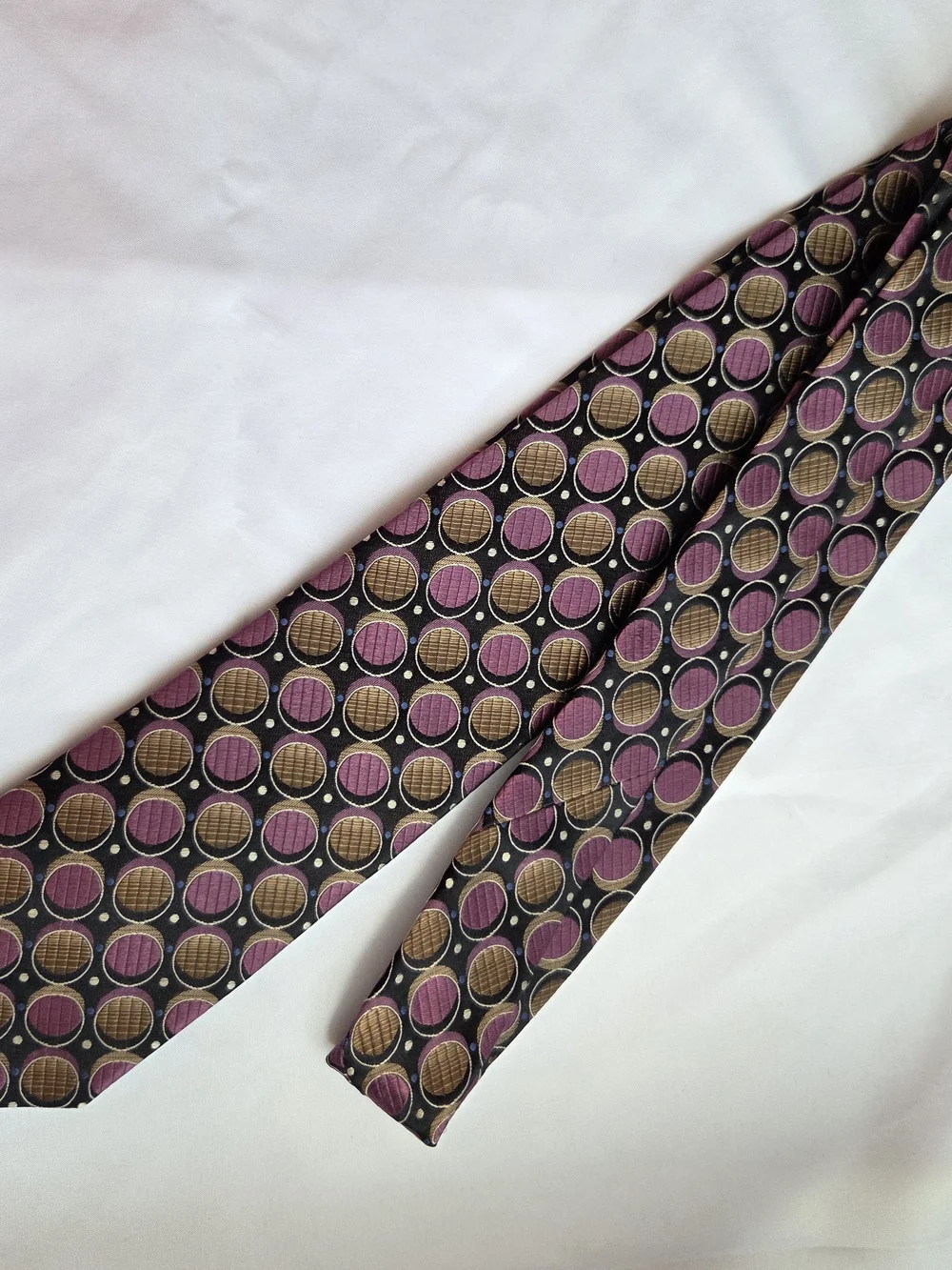​Concepts by Claiborne Men's 100% Silk Geometric Necktie